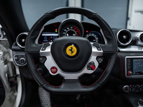 Used 2016 Ferrari California T RWD image 50