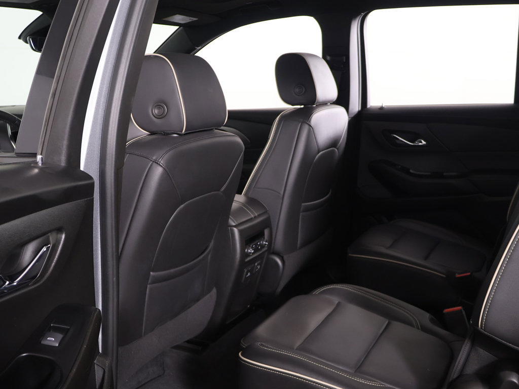 Used 2023 Chevrolet Traverse Premier w/ Redline Edition AWD/4WD image 35
