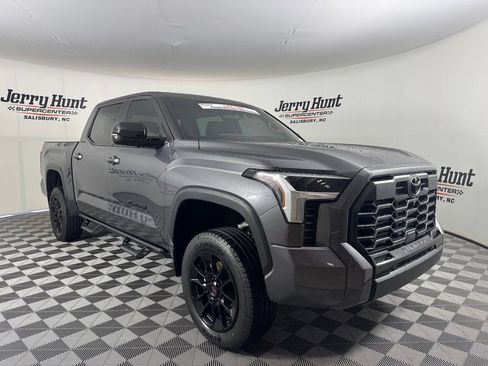 Used 2024 Toyota Tundra Limited w/ TRD Off-Road Package AWD/4WD image 5