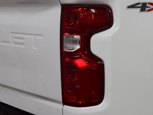 Used 2025 Chevrolet Silverado 2500 W/T w/ WT Convenience Package image 18
