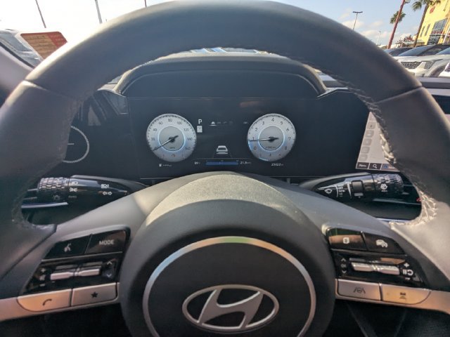 Used 2025 Hyundai Elantra SEL FWD image 27