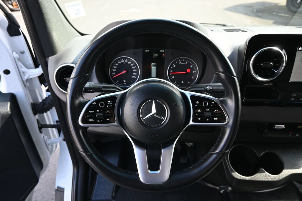 Used 2023 Mercedes-Benz Sprinter 2500 image 22