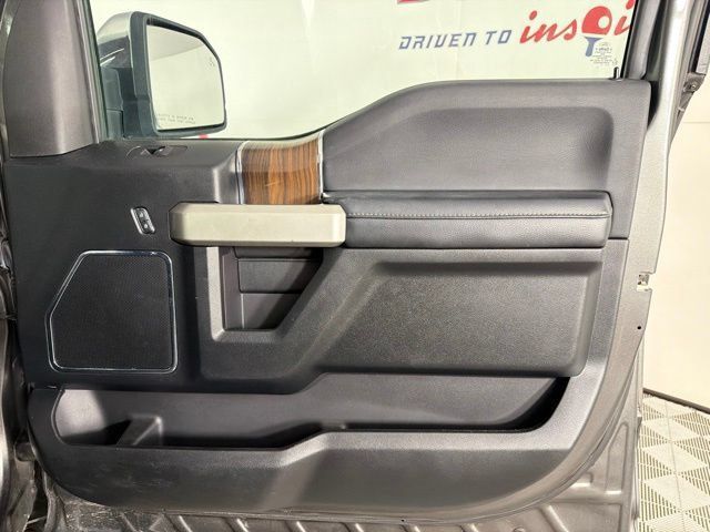 Used 2015 Ford F150 Lariat w/ Equipment Group 502A Luxury AWD/4WD image 38