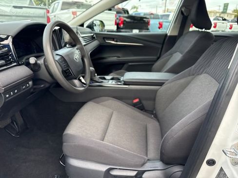 Used 2025 Toyota Camry LE FWD image 9