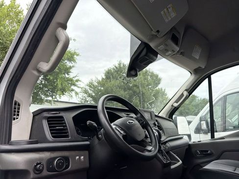 Used 2023 Ford Transit 250 Medium Roof AWD w/ Load Area Protection Package image 6