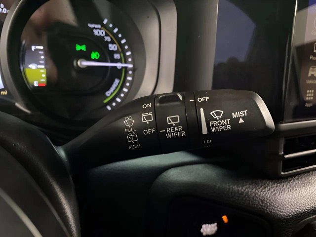 Used 2024 Jeep Wrangler Unlimited w/ Convenience Group AWD/4WD image 35