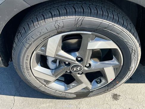 New 2026 Hyundai Venue SEL FWD image 29
