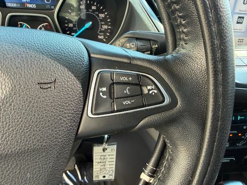 Used 2018 Ford Escape SEL image 27