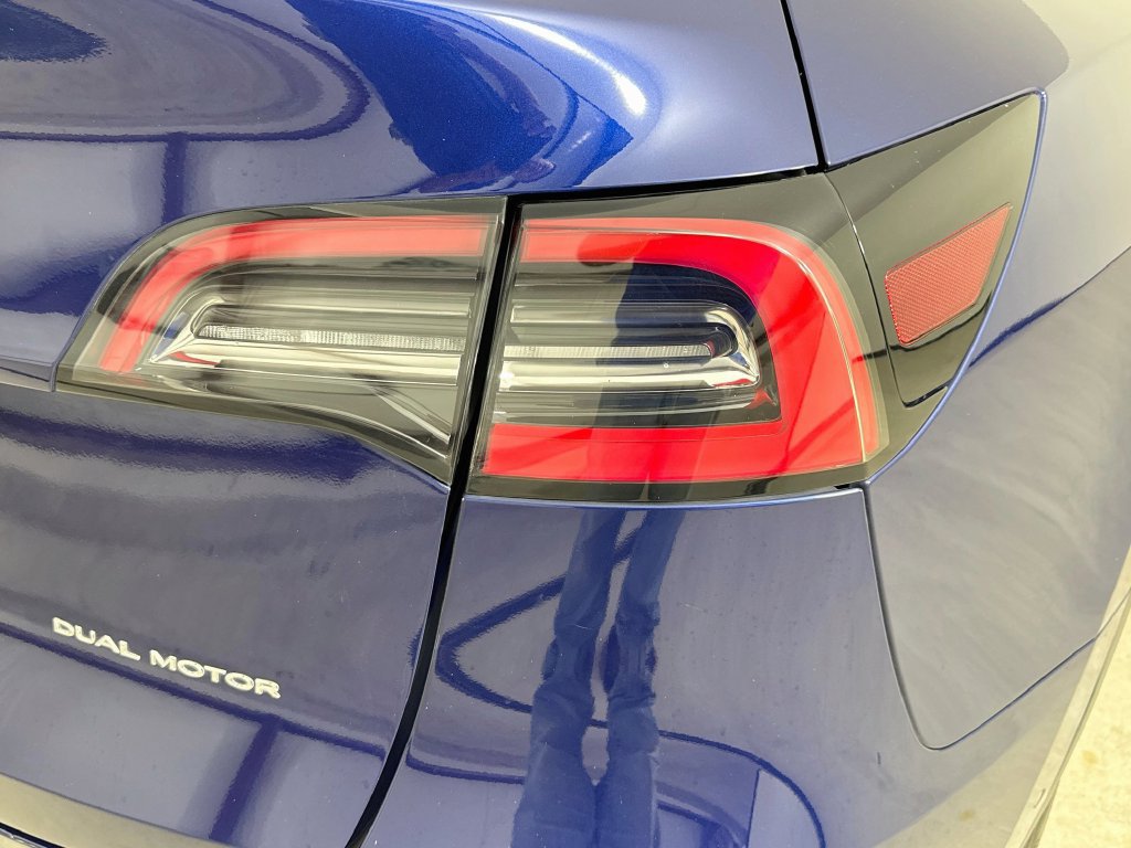 Used 2021 Tesla Model Y Long Range AWD/4WD image 31