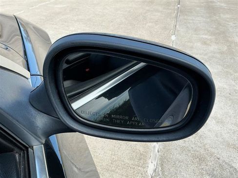 Used 2013 BMW 335i Convertible image 17