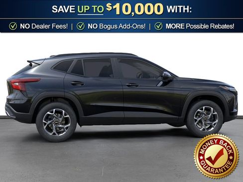 New 2026 Chevrolet Trax LT w/ Driver Confidence Package FWD image 7