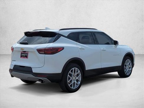 Used 2023 Chevrolet Blazer LT w/ Sound & Technology Package FWD image 6