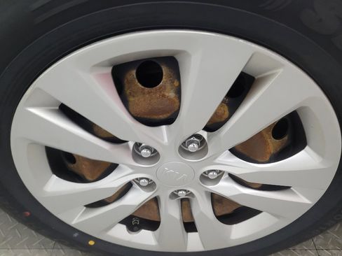 Used 2020 Kia Soul LX image 31