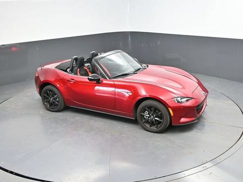 Used 2025 MAZDA MX-5 Miata Sport RWD image 31