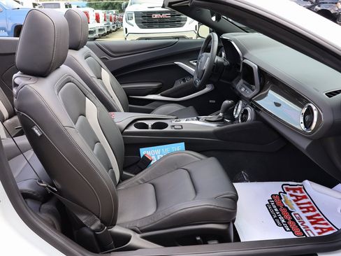 Certified 2023 Chevrolet Camaro LT image 29