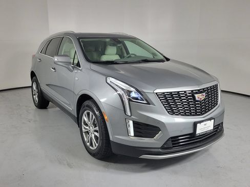 Certified 2023 Cadillac XT5 Premium Luxury FWD image 1