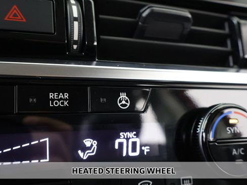 Used 2023 Nissan Pathfinder SL w/ Black Appearance Package AWD/4WD image 8