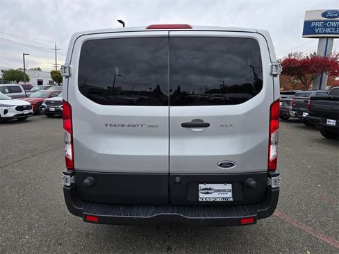Used 2017 Ford Transit 350 XLT image 6