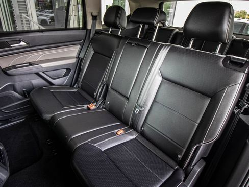Certified 2023 Volkswagen Atlas SE FWD image 28
