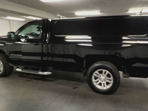 Certified 2018 Chevrolet Silverado 1500 LT w/ LT Convenience Package AWD/4WD image 6