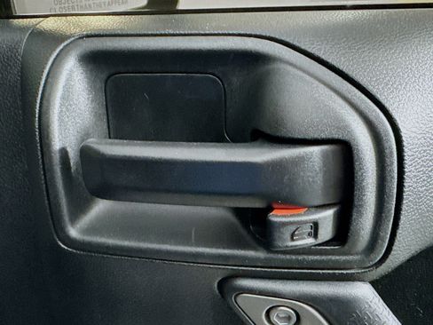 Used 2018 Jeep Wrangler Sport image 24