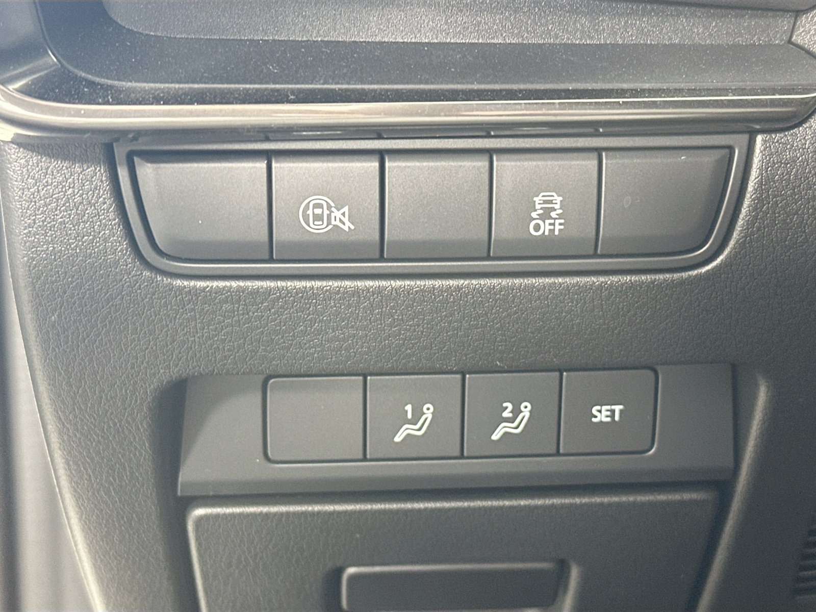 Used 2025 MAZDA MAZDA3 s FWD image 10