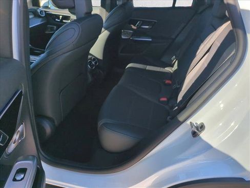 Used 2025 Mercedes-Benz GLC 300 GLC 300 image 19