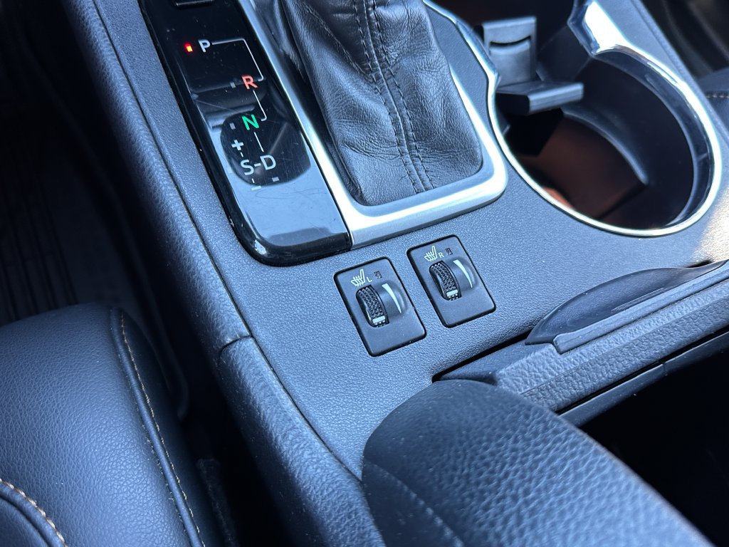 Used 2019 Toyota Highlander XLE FWD image 46
