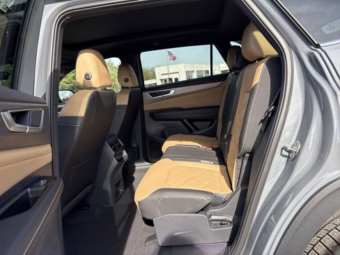 New 2026 Volkswagen Atlas Cross Sport SE image 23