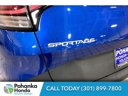 Used 2024 Kia Sportage EX image 7