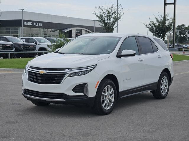 Used 2024 Chevrolet Equinox LT AWD/4WD image 3