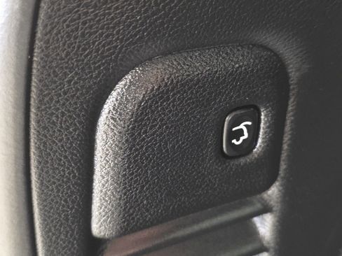 Used 2020 Jeep Grand Cherokee High Altitude image 41