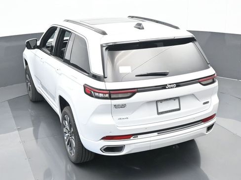 Used 2024 Jeep Grand Cherokee Overland image 44