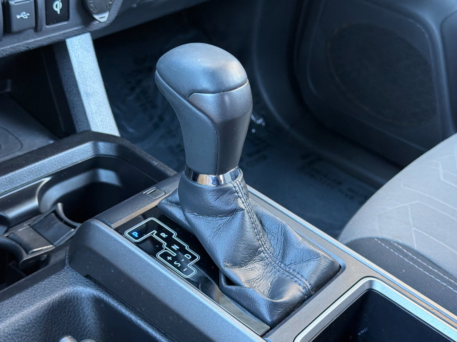 Used 2020 Toyota Tacoma 2WD Double Cab image 20