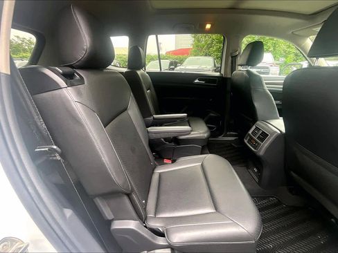 Used 2019 Volkswagen Atlas SEL R-Line image 20