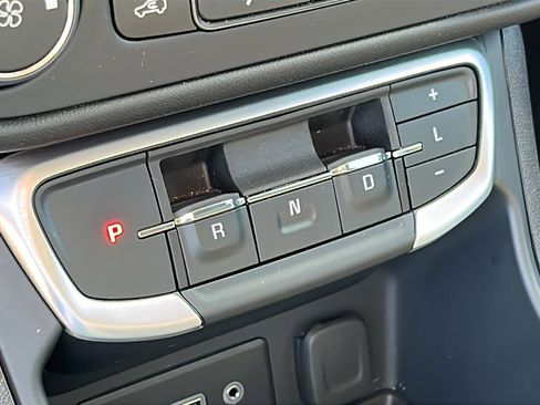 Certified 2024 GMC Terrain SLE image 21