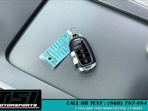 Used 2021 Hyundai Palisade SEL w/ Premium Package AWD/4WD image 9