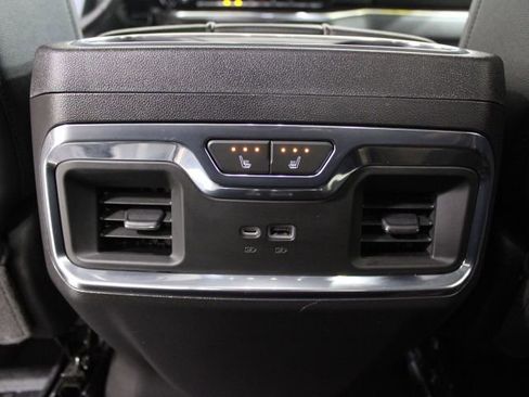 Used 2023 GMC Sierra 1500 SLT w/ SLT Premium Package AWD/4WD image 24