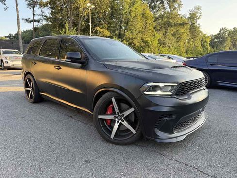Used 2021 Dodge Durango SRT Hellcat w/ Technology Group image 4