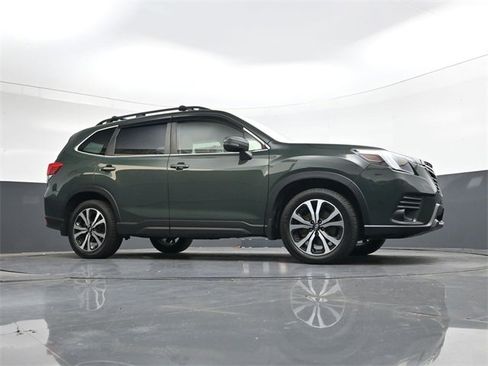 Used 2022 Subaru Forester Limited image 36