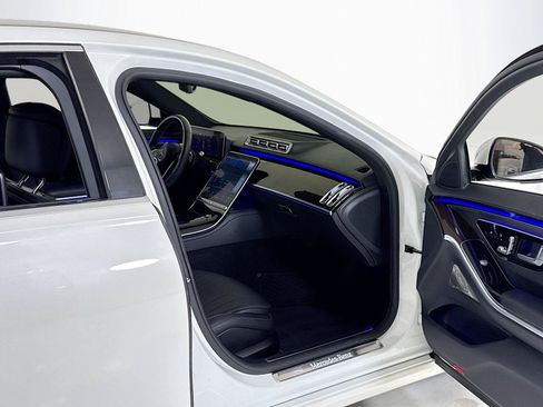 Used 2023 Mercedes-Benz S 500 4MATIC image 26