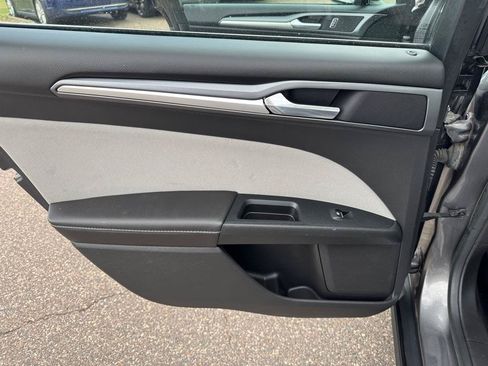 Used 2013 Ford Fusion S FWD image 19