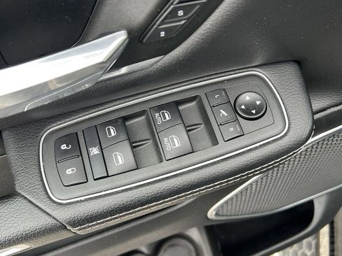 Used 2021 RAM 1500 Laramie image 22