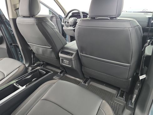 New 2026 Nissan Pathfinder SL image 11