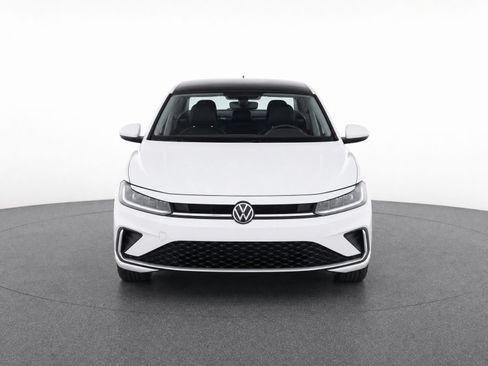 Used 2026 Volkswagen Jetta SE w/ Black Wheel Package FWD image 8