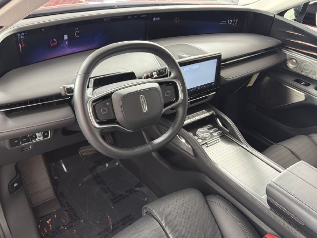 Used 2026 Lincoln Nautilus Reserve AWD/4WD image 2