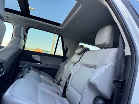 Certified 2025 Ford Expedition Max Active image 12