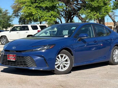 Certified 2025 Toyota Camry LE image 43