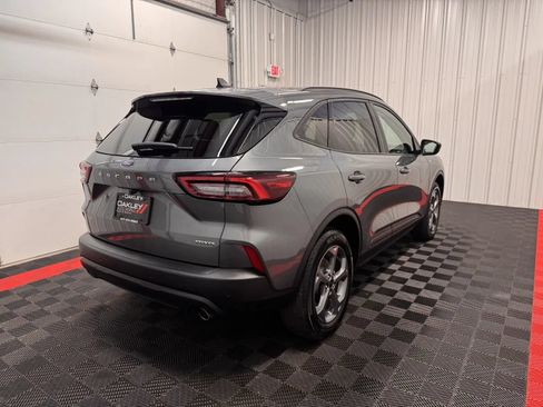 Used 2025 Ford Escape ST-Line w/ Tech Pack #1 AWD/4WD image 4