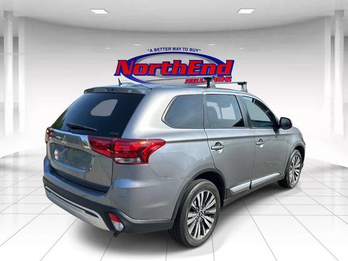 Used 2020 Mitsubishi Outlander ES AWD/4WD image 3
